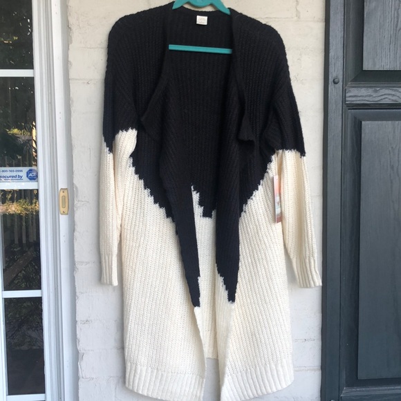 Sun & Shadow Sweaters - NWT Sun & Shadow open front sweater